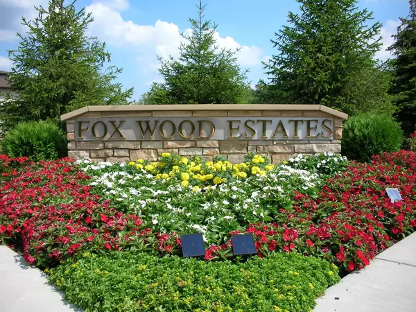 1125 FOX  WOOD  LANE, Downers Grove, IL 60516