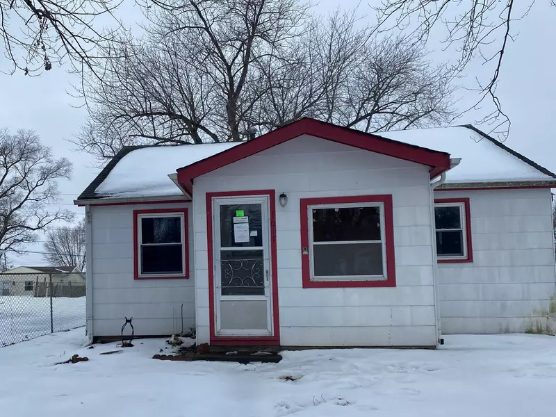 1017 7th ST, Colona, IL 61241