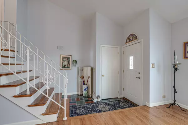 Arlington Heights, IL 60004,1605 N Arlington Heights RD #C