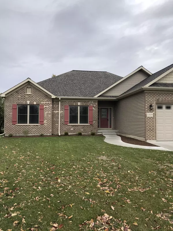 Sycamore, IL 60178,1319 Camden CT