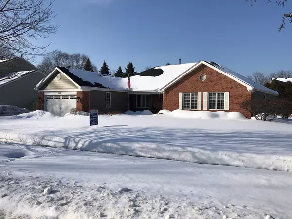 225 Lombardy LN, Oswego, IL 60543