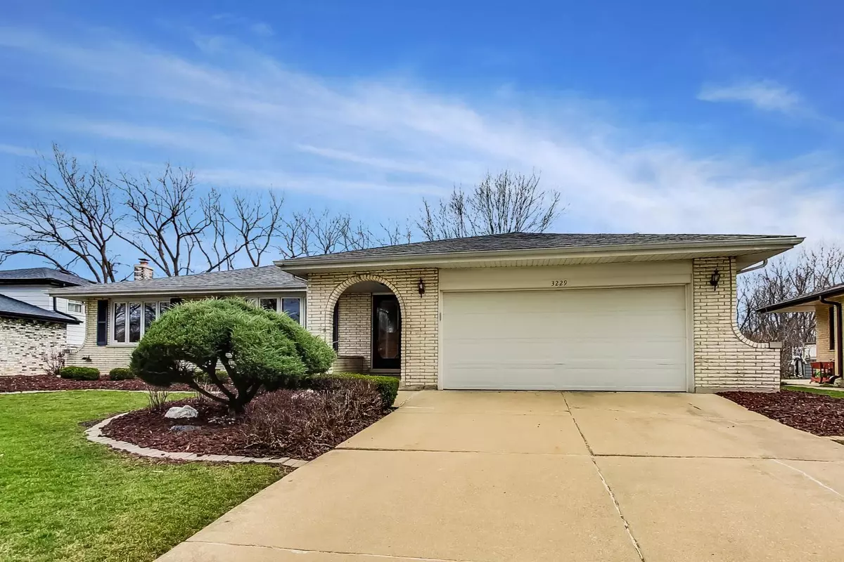 Darien, IL 60561,3229 Drover LN