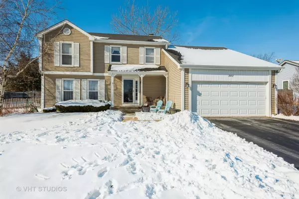 282 Abbeywood LN, North Aurora, IL 60542