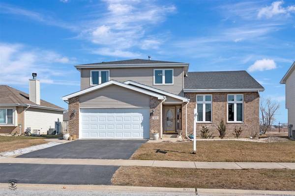 1611 Mallards CV, Beecher, IL 60401