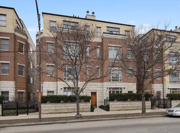 3438 N Ashland AVE #2N, Chicago, IL 60657