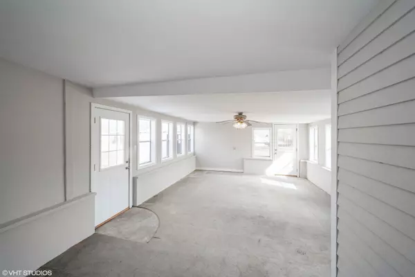 Atkinson, IL 61235,106 S School ST