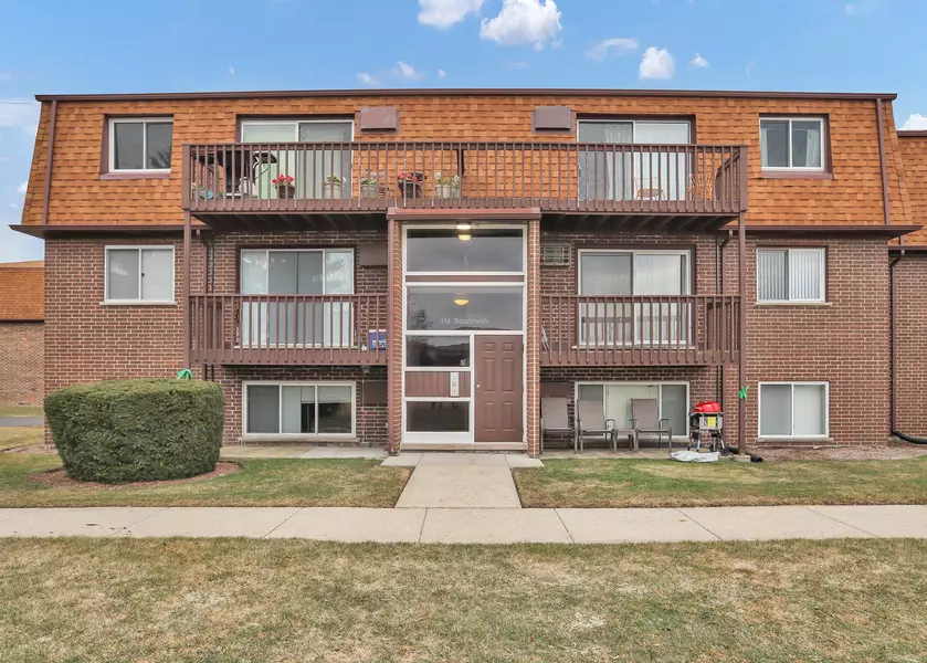 114 Boardwalk ST #2, Elk Grove Village, IL 60007