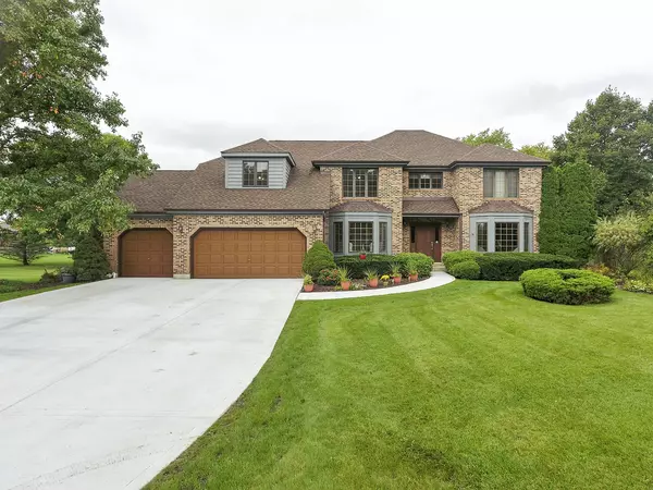 30W173 White Oak LN, Wayne, IL 60184