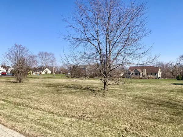 Spring Grove, IL 60081,2311 Falcon LN