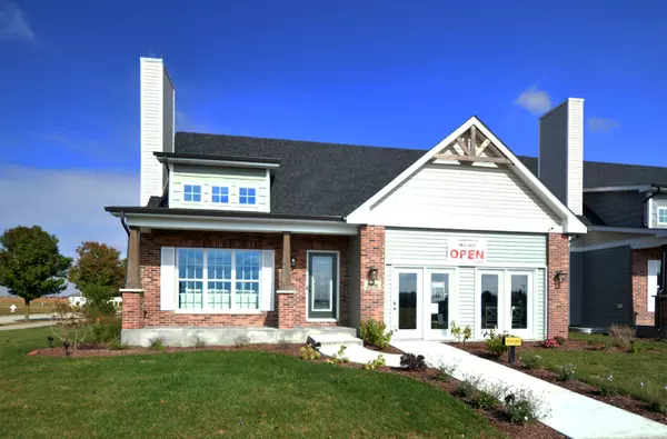 2044 Waters Edge DR, Minooka, IL 60447