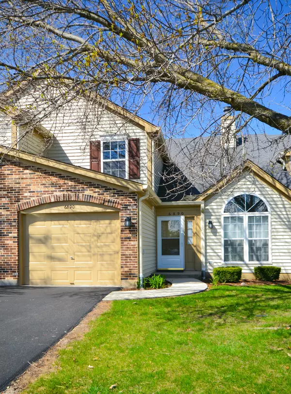 Gurnee, IL 60031,6890 Hampton CIR