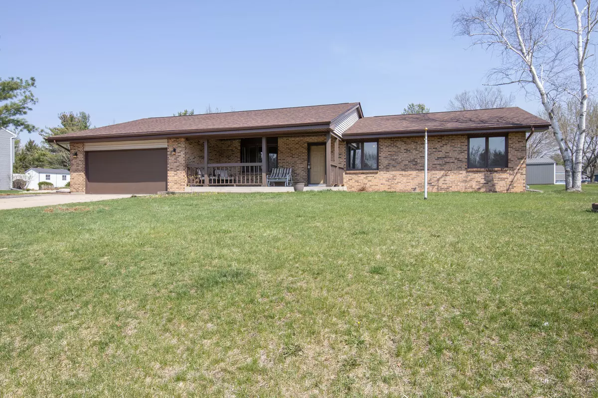 Rockton, IL 61072,527 Valley Forge TRL