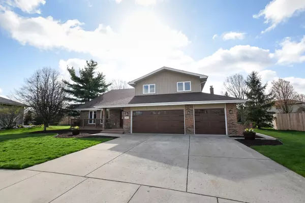 Orland Park, IL 60467,17451 Brookwood CT