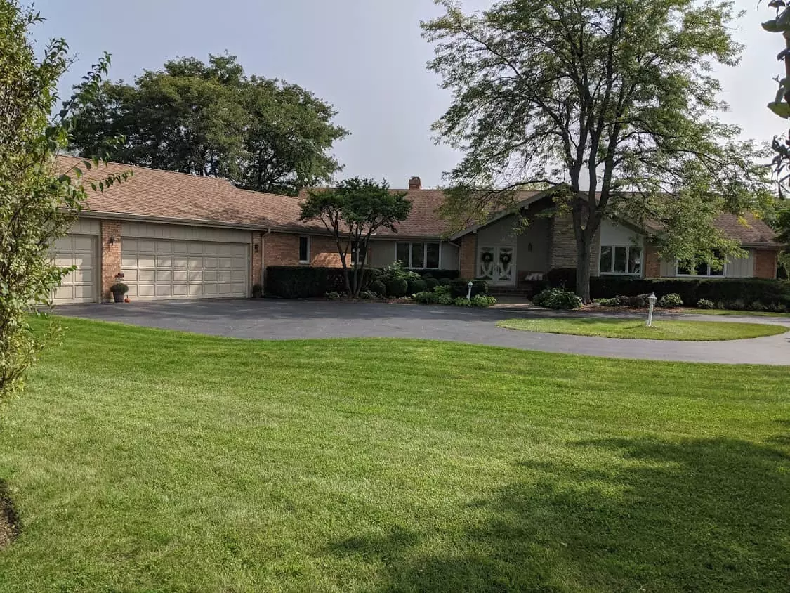 Mundelein, IL 60060,25555 N Arrowhead DR