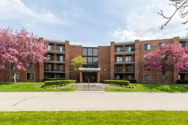 1605 E Central RD #406A, Arlington Heights, IL 60005