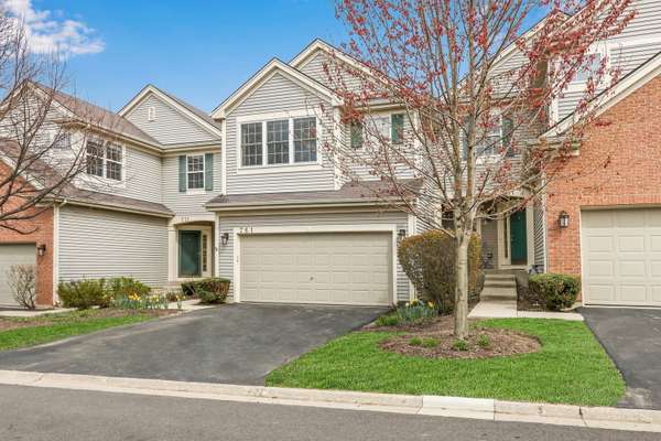 761 Creekside CIR #9-3, Gurnee, IL 60031