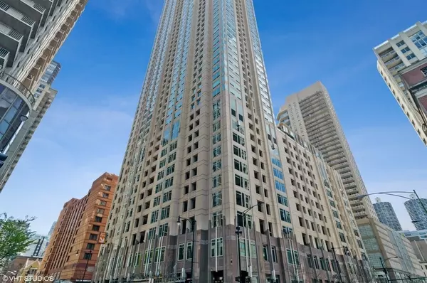 33 W Ontario ST #30G, Chicago, IL 60654