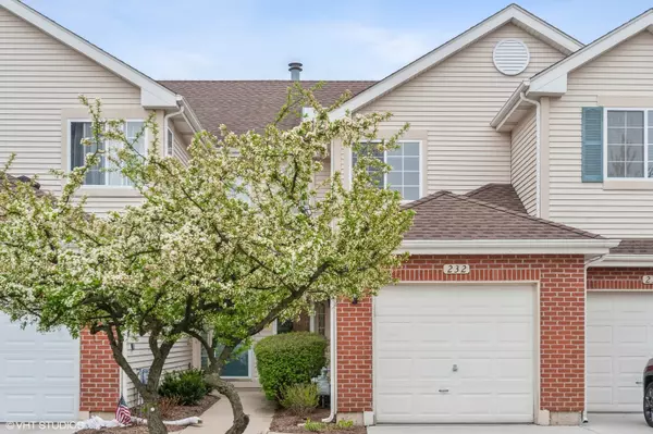 232 CAMEL BEND CT, Schaumburg, IL 60194