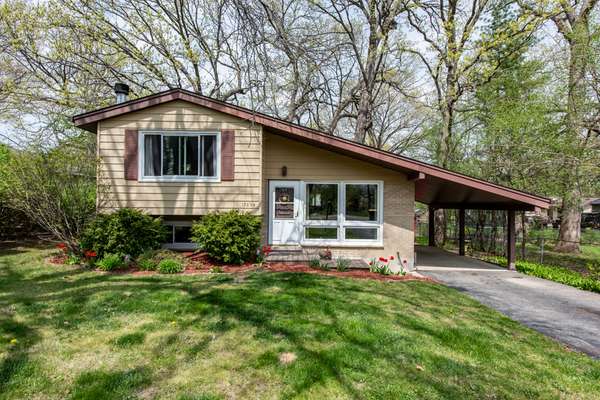 17834 W Chippewa RD, Grayslake, IL 60030