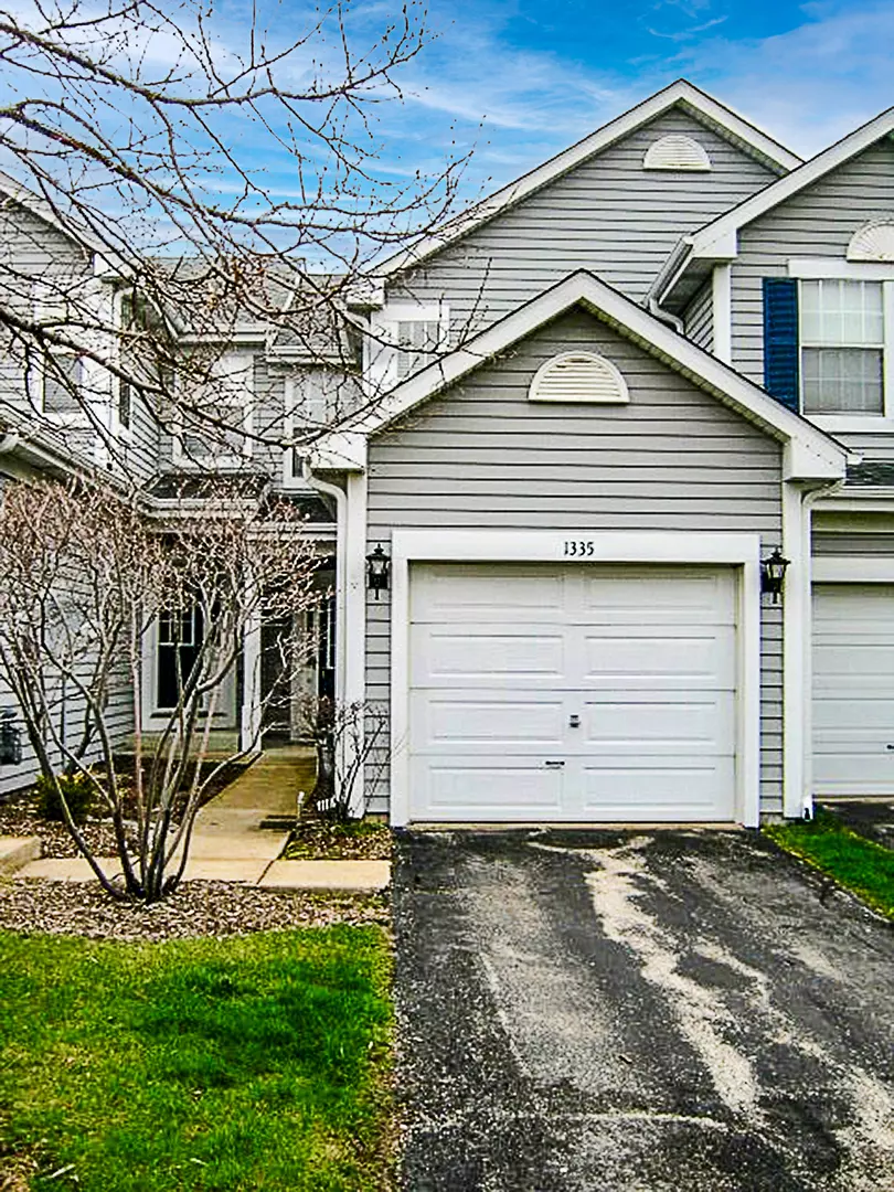 Waukegan, IL 60085,1335 S Candlestick WAY