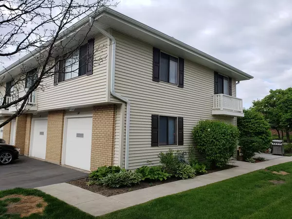 10 Eastham CT #10, Schaumburg, IL 60193