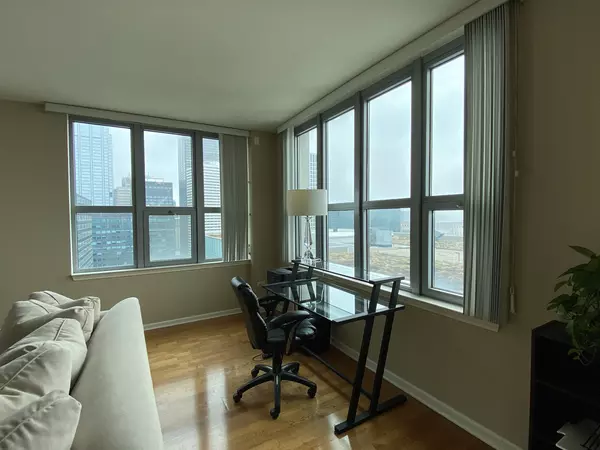 Chicago, IL 60661,125 S Jefferson ST #2807