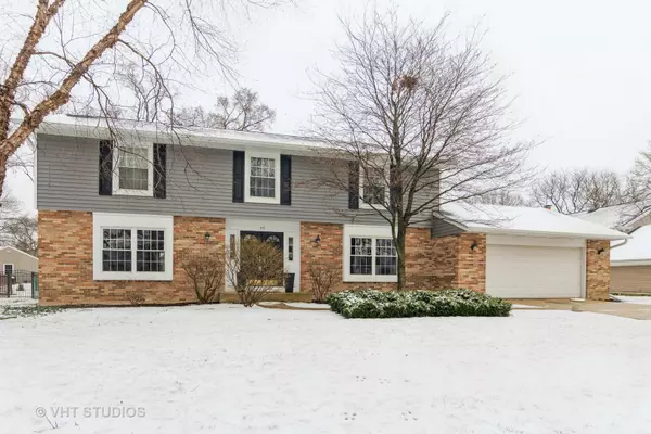 85 Orchard RD, Wheaton, IL 60189