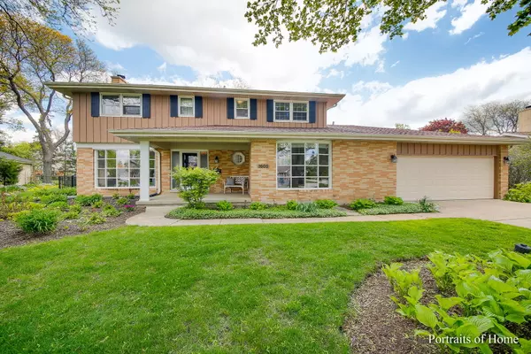 1605 Whitman LN, Wheaton, IL 60187