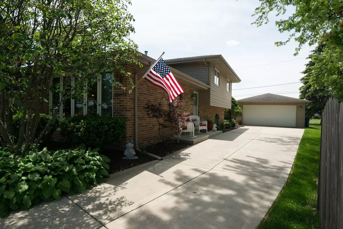 Crestwood, IL 60418,5413 128th PL