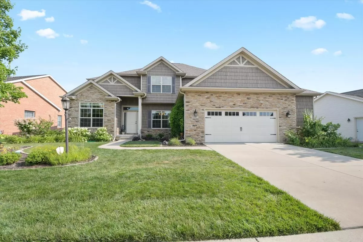 Urbana, IL 61802,2907 Beringer CIR