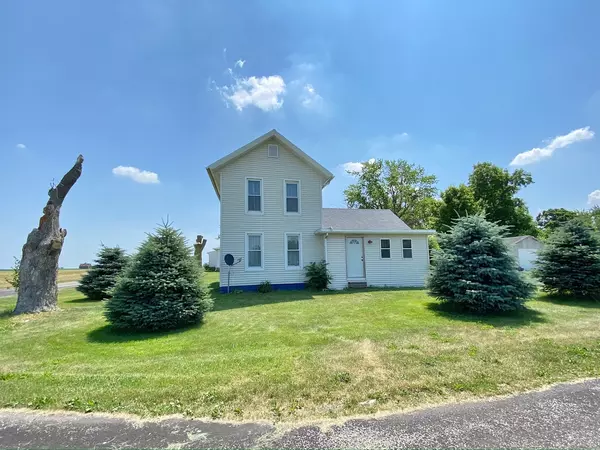 31491 1st ST, Chenoa, IL 61726