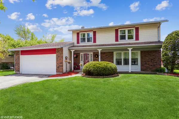 3 Purchase CT, Bolingbrook, IL 60440