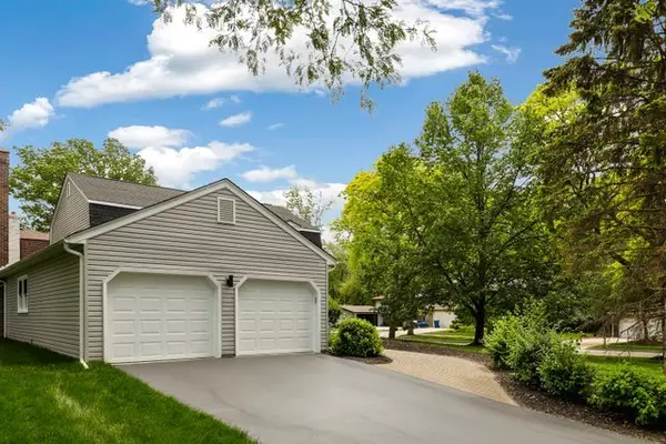 Downers Grove, IL 60515,1180 Barberry CT