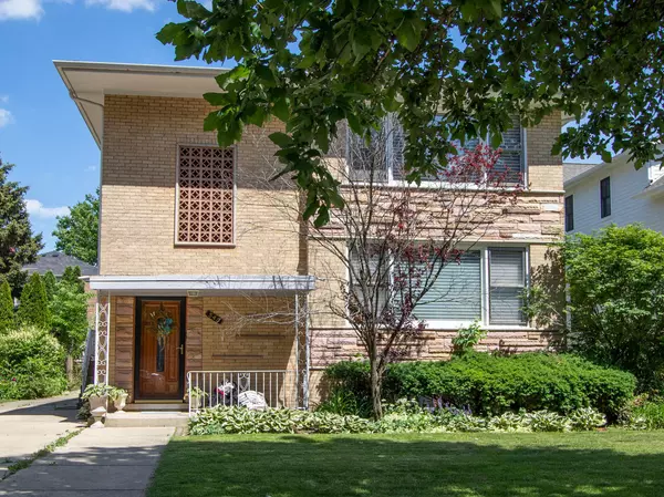 540 N Kenilworth AVE, Oak Park, IL 60302