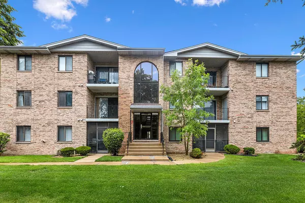 13308 W CIRCLE DRIVE Pkwy #108, Crestwood, IL 60418