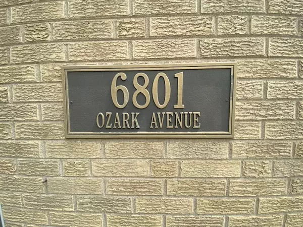 Chicago, IL 60631,6801 N Ozark AVE #3G