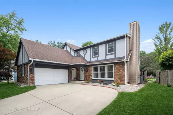 128 Annapolis DR, Vernon Hills, IL 60061