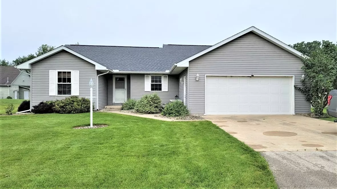 Sidney, IL 61877,205 Wilsey LN