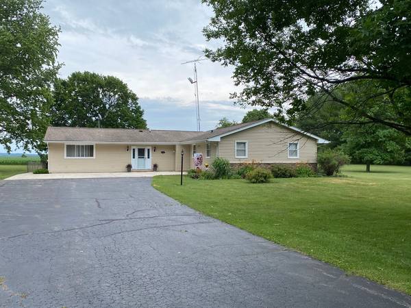 3414 Thorne RD, Marengo, IL 60152