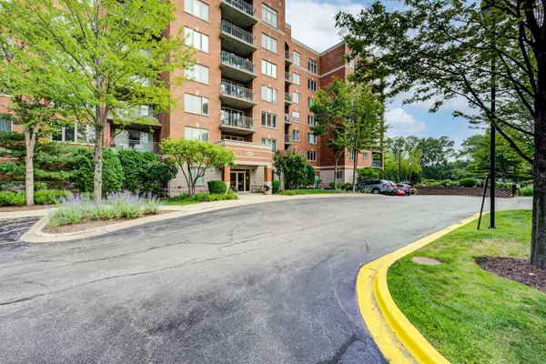 430 Western AVE #212, Des Plaines, IL 60016