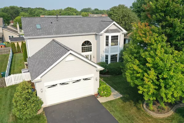 521 Indian Ridge TRL, Wauconda, IL 60084