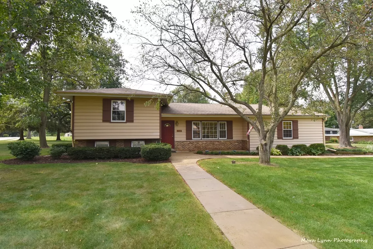 Batavia, IL 60510,1276 Trillium CT