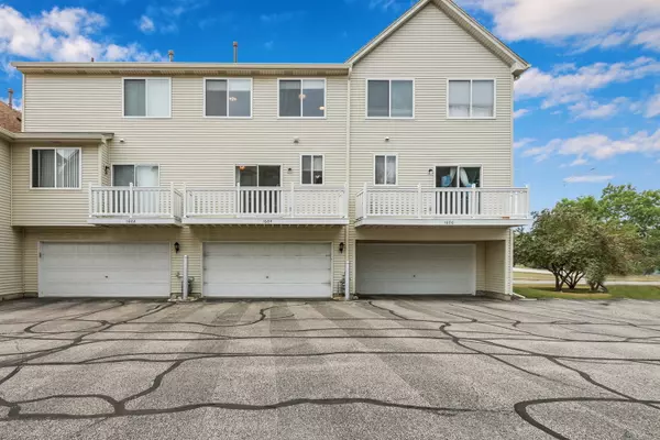 Gurnee, IL 60031,1604 Silvergate CT