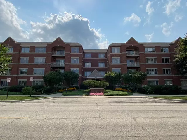 1660 FIRST ST #401, Highland Park, IL 60035