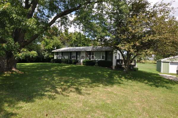 19810 Bauman RD, Marengo, IL 60152