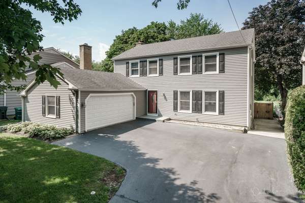 308 Eastern AVE, Barrington, IL 60010