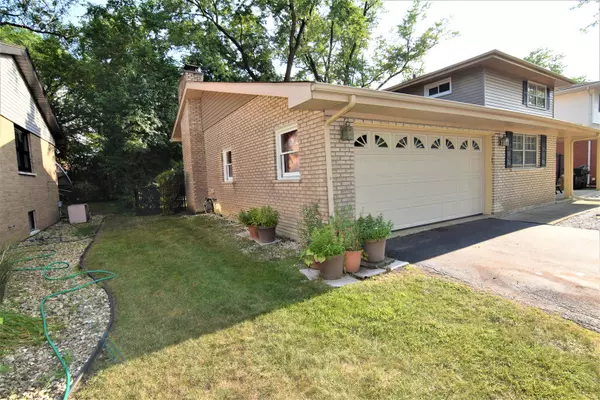 Homewood, IL 60430,1303 191st ST