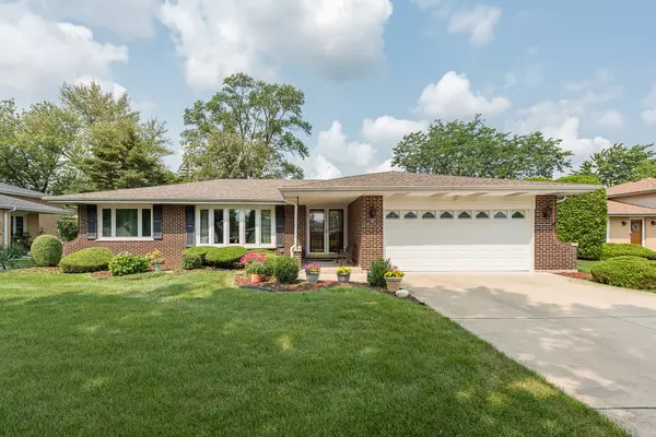 8026 Sawyer RD, Darien, IL 60561