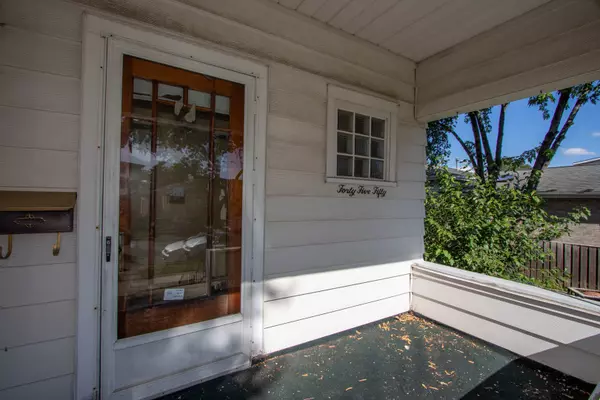 Chicago, IL 60630,4550 N Mobile AVE