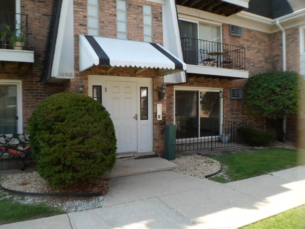 Chicago Ridge, IL 60415,10306 Ridgeland AVE #104